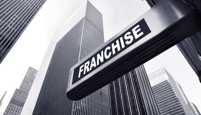 How To Become a Franchise Broker?