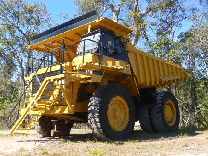 What Is Heavy Machinery? A Guide to Massive Earth Movers